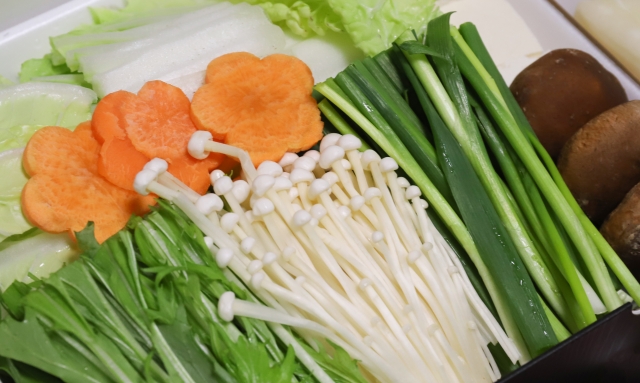 野菜　にら　エノキ　にんじん　椎茸　水菜　白菜

